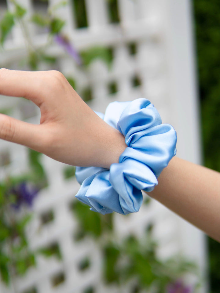 BABY BLUE
