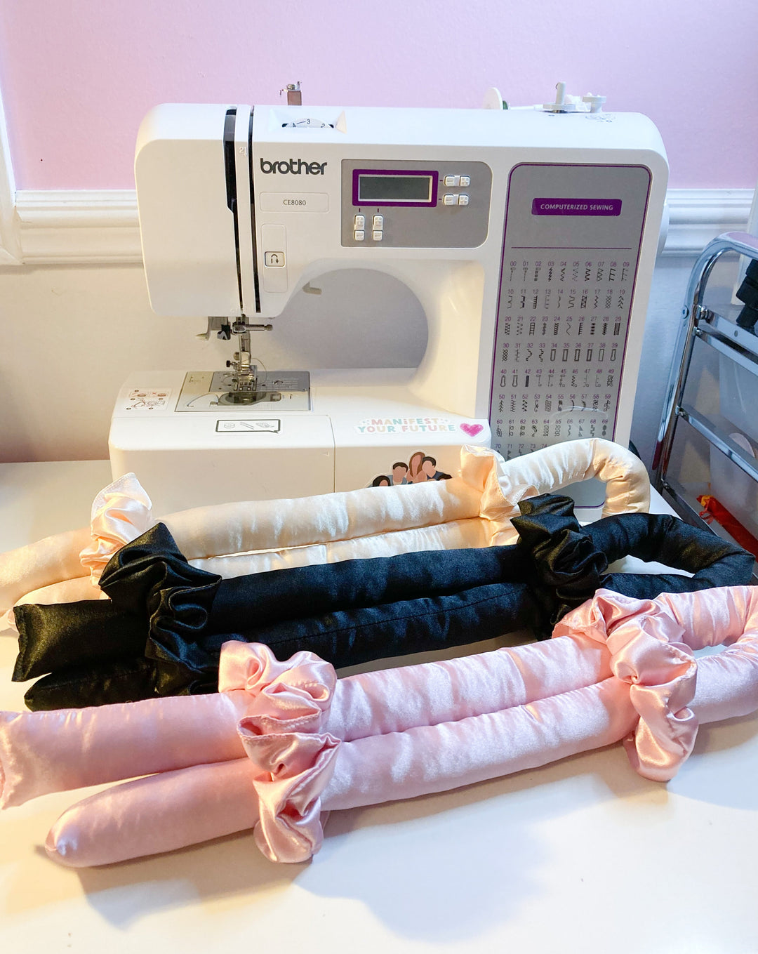 JET BLACK - SATIN HEATLESS CURLER (PREORDER)